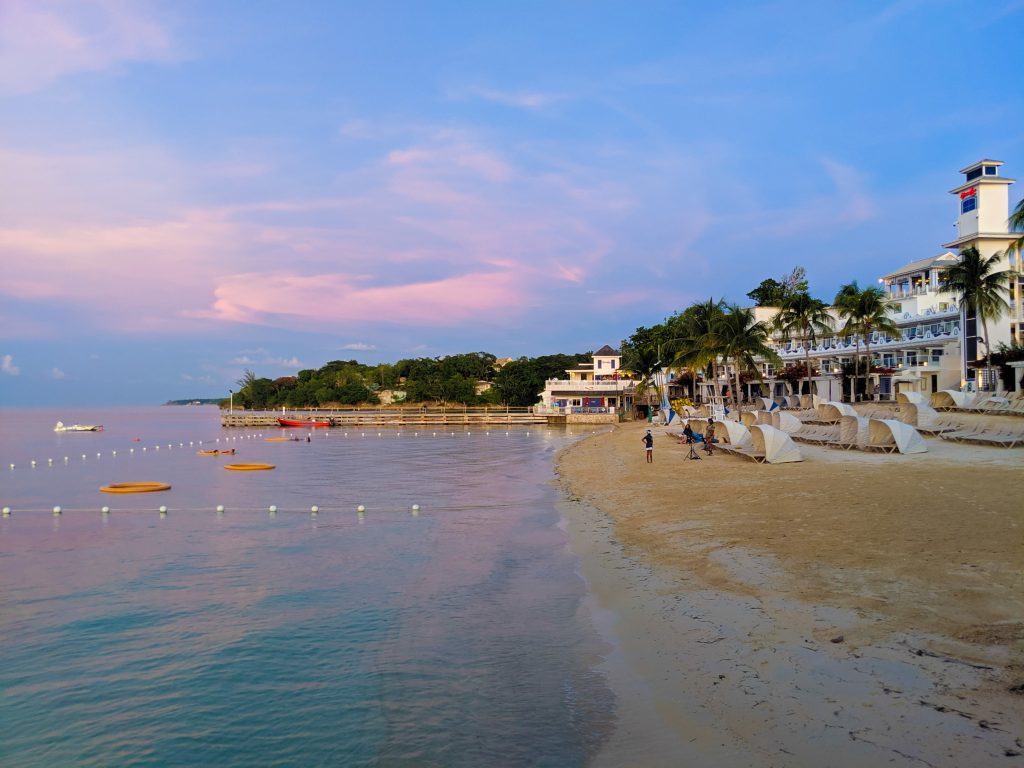 last-minute travel deals